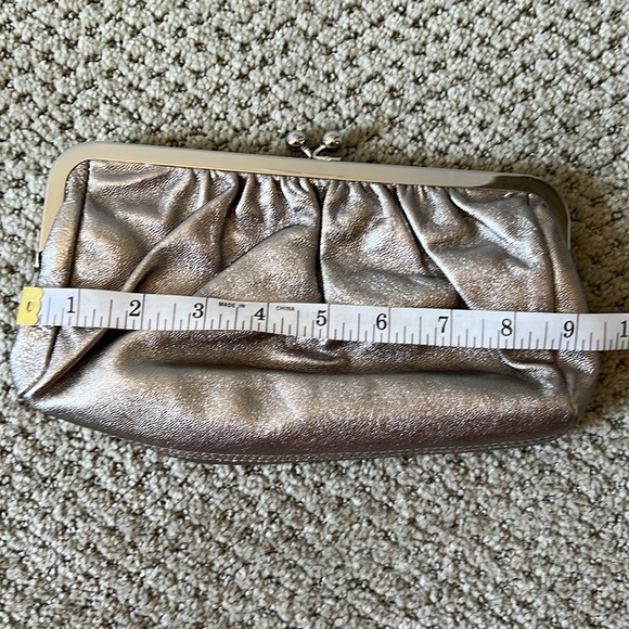 Express Platinum Metallic Clutch - Picture 4 of 5